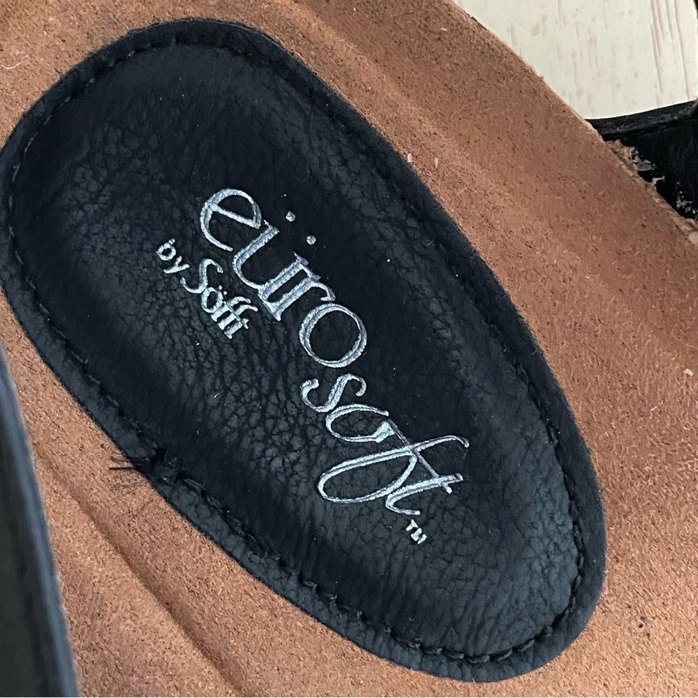 EuroSoft by Sofft Gilby Black Triple Strap Wedge Sandals 10W wide - Picture 11 of 11